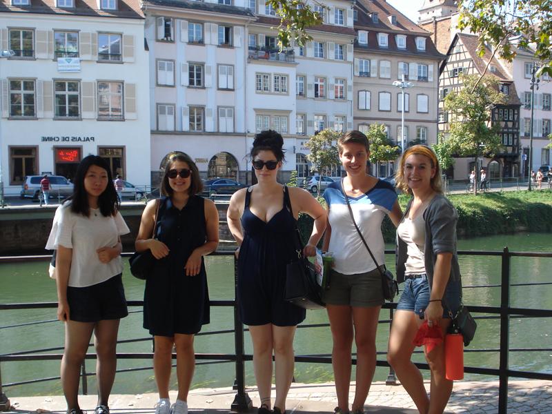 Students at UIW-Strasbourg