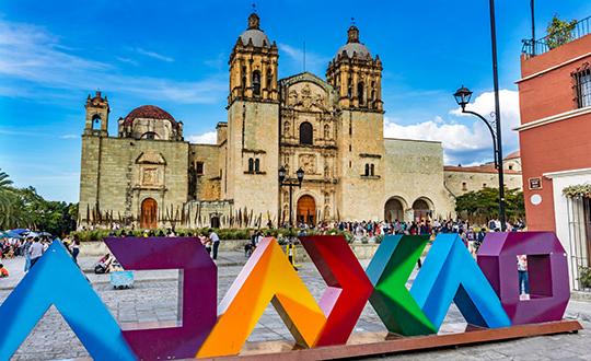墨西哥瓦哈卡州的教堂和城市标志